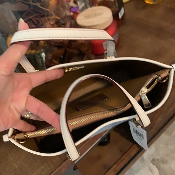 🌺🌺🌺 COACH HANDBAG 👜 🌺🌺🌺 - Picture 4 of 7